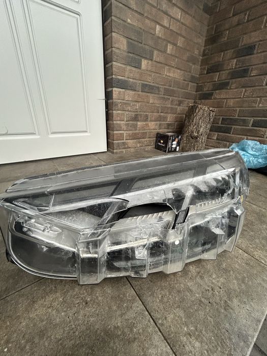 Фари Ford mach e 2024 select без блоків.