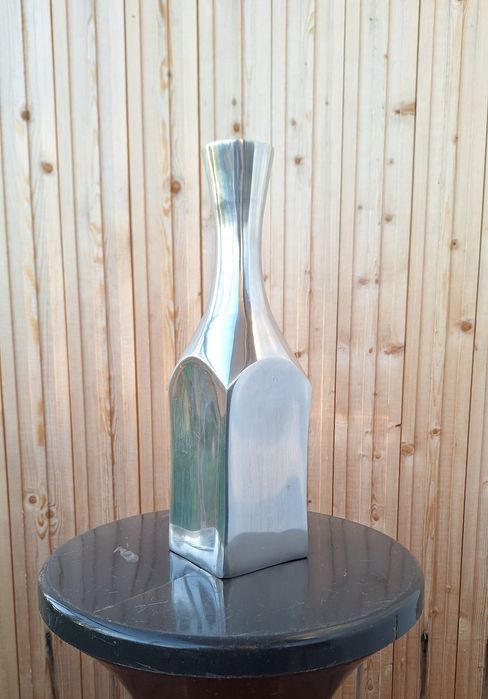 Wazon z aluminium, glamour