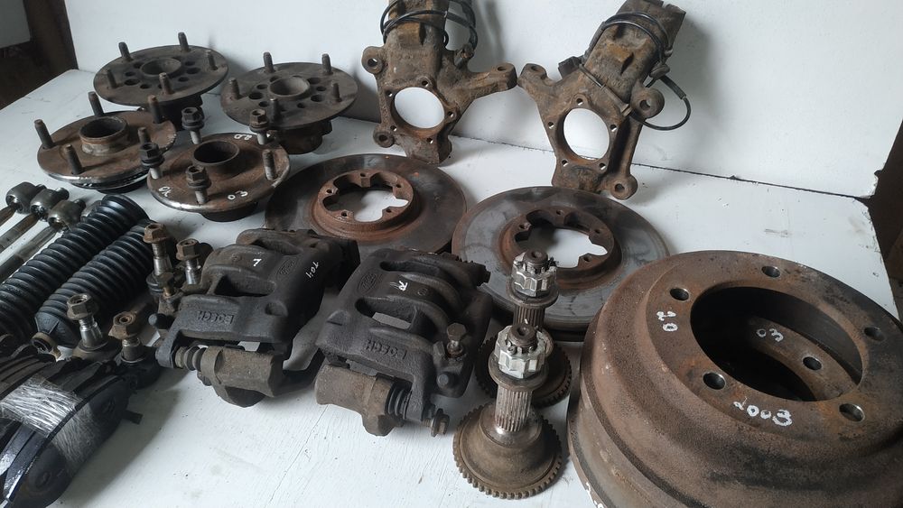 Форд Транзит 00-06 Цапфа ступиця супорт пружина диск Ford Transit