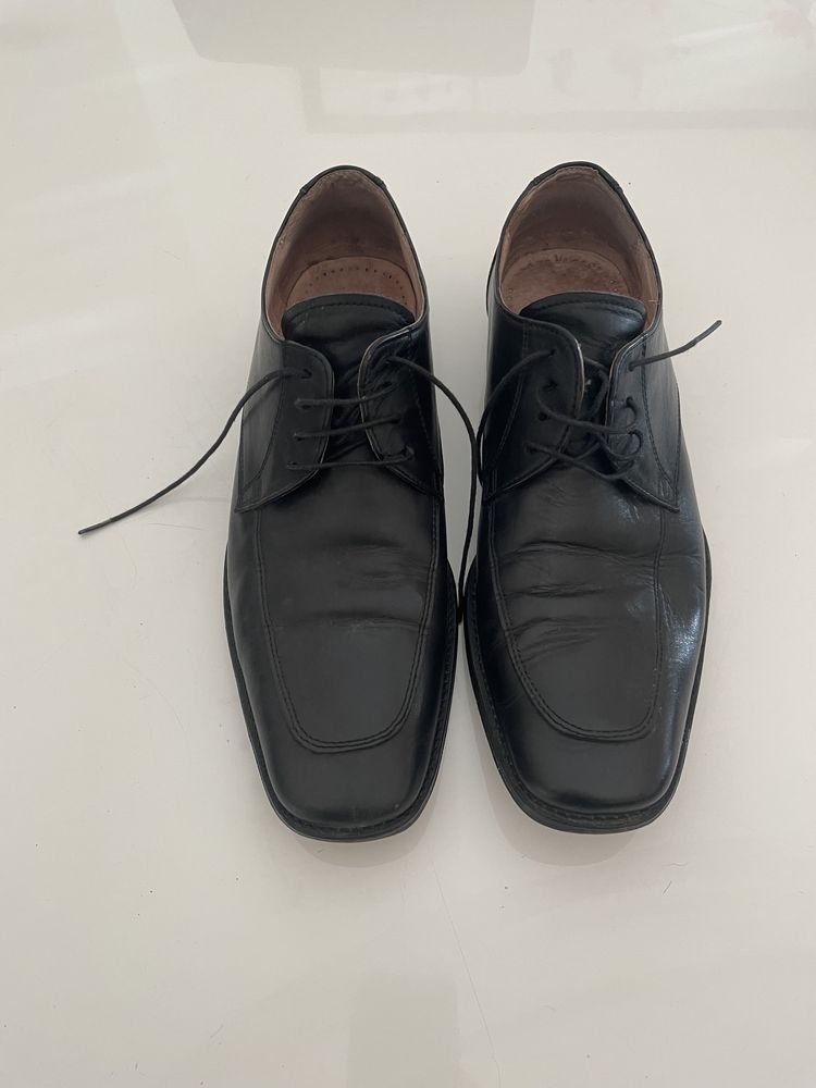 Sapatos pele Agostini S o Felix da Marinha OLX Portugal