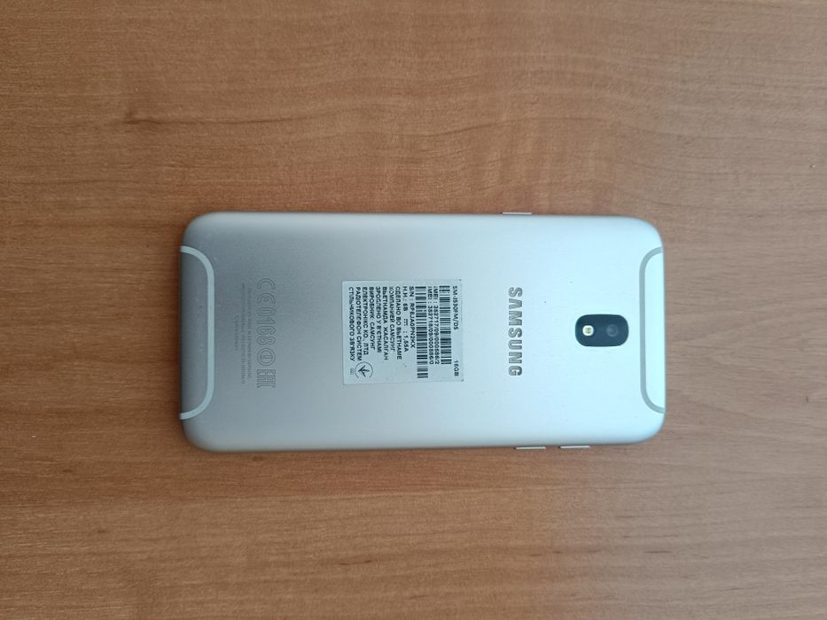 Смартфон Samsung j5 2017