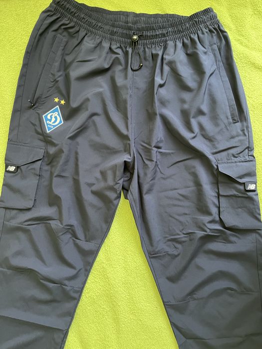 карго штаны new balance