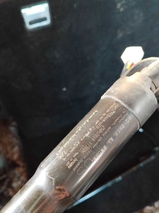 Амортизатори ляди електричні Нісан Рог Nissan Rogue 2014 2020 Розборка