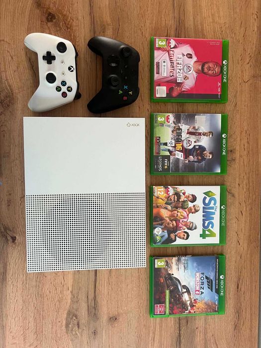 Konsola xbox one s + dwa pady + 4 gry