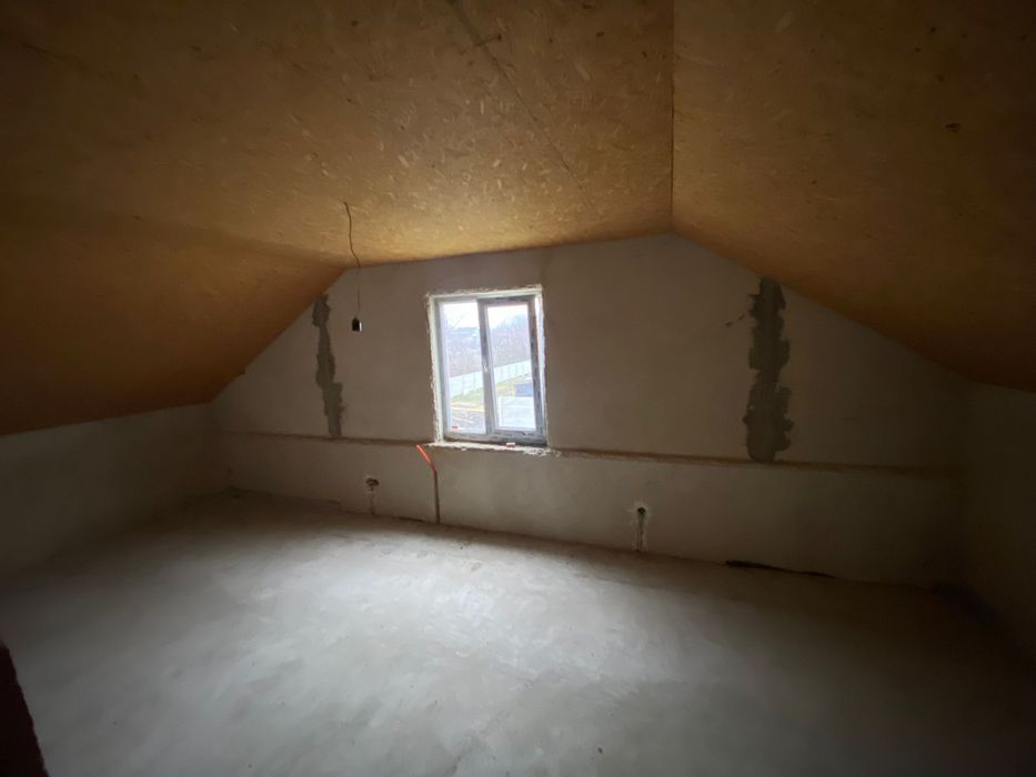 Продаж 2 поверхового будинку, Почаїв