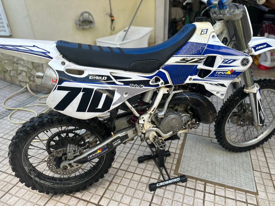 Yamaha yz250.
