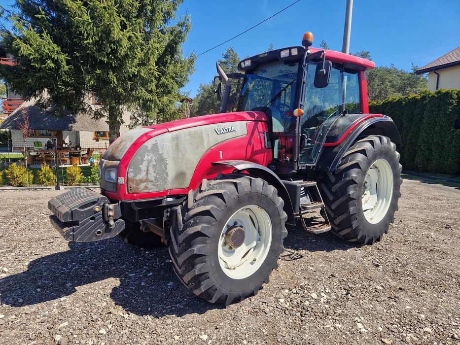 Valtra T121 HiTech  Klima Miękka OŚ PEŁZAKI Sprężarka Wałek z jazdy Sprowadzona