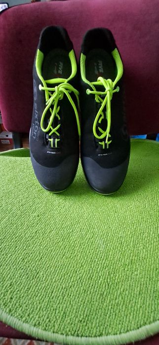 Робочі кросівки 47р Sixton