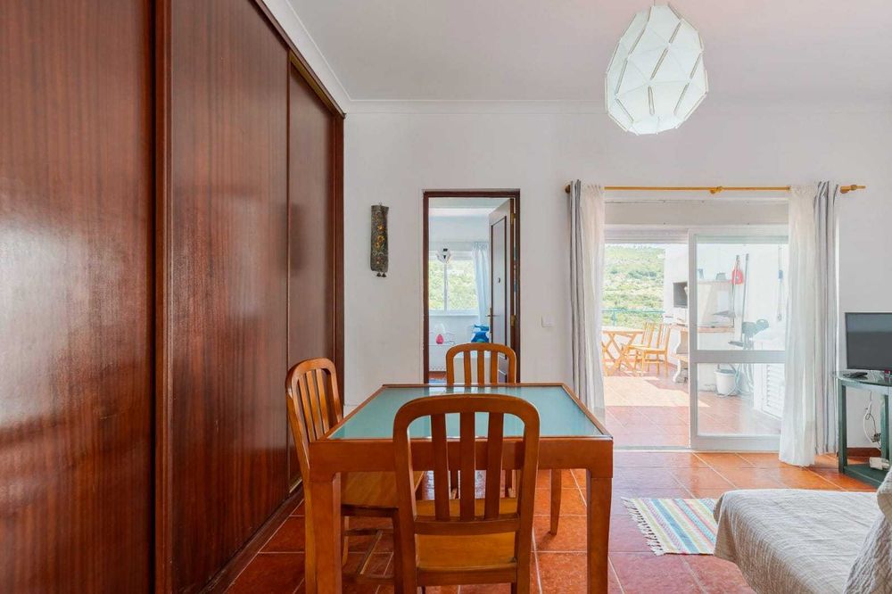 Alugo casa t2 sesimbra