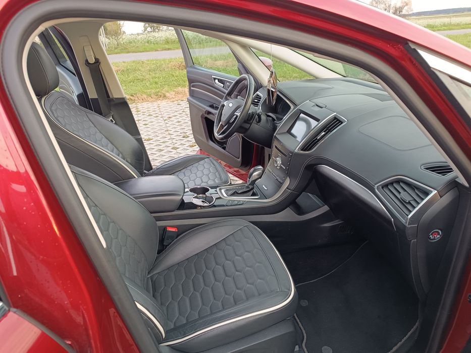 Ford S-MAX Vignale