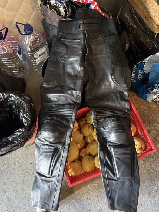 Conjunto (casaco + calças) + casaco extra M.