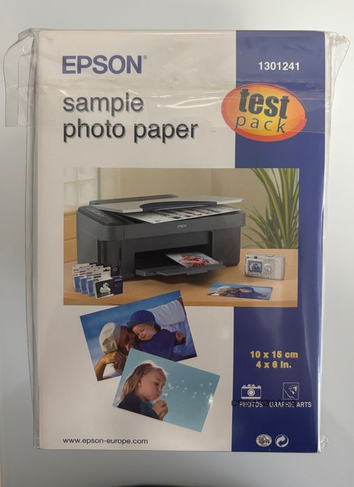 Papel Fotográfico Glossy Epson, 250 g/m² - 10 x 15 cm - 100 folhas