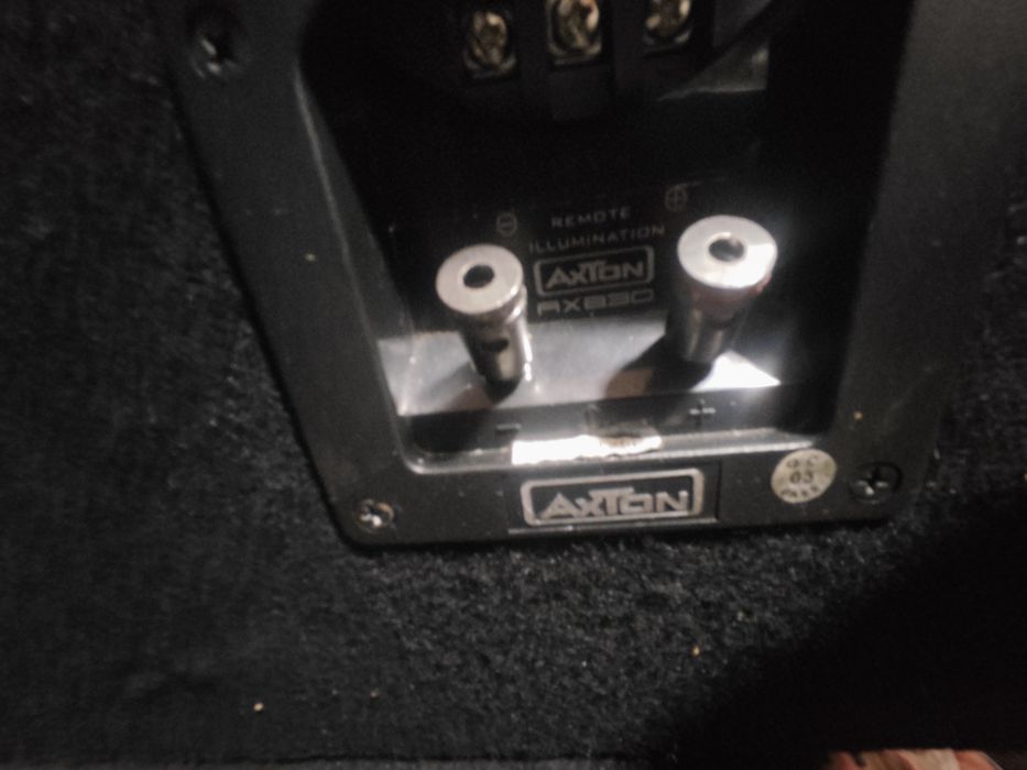 Axton AXB-30 300w RMS 4ohm