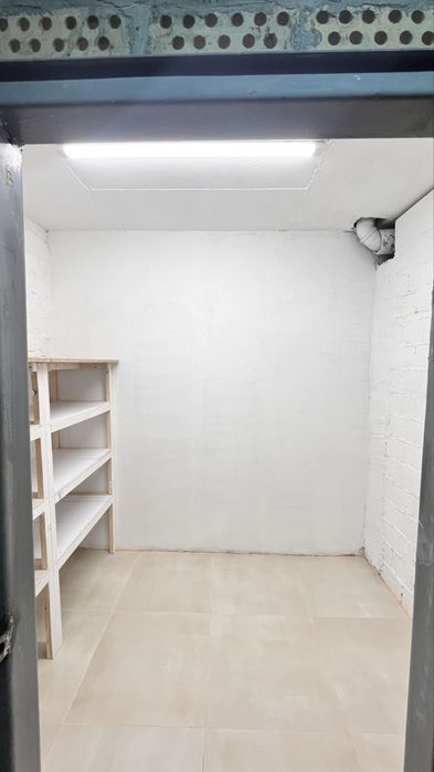 Оренда  комірки  ЖК  ʼʼСемицвітʼʼ