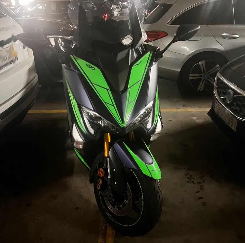 Yamaha TMAX  DX