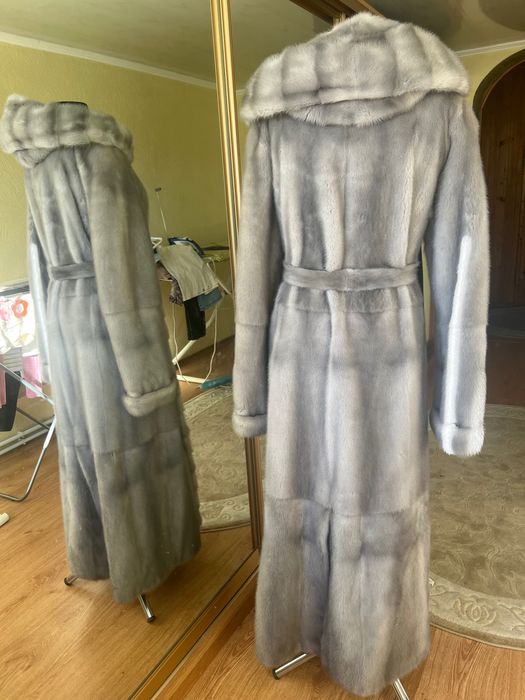 Шуба норкова сіро-голуба