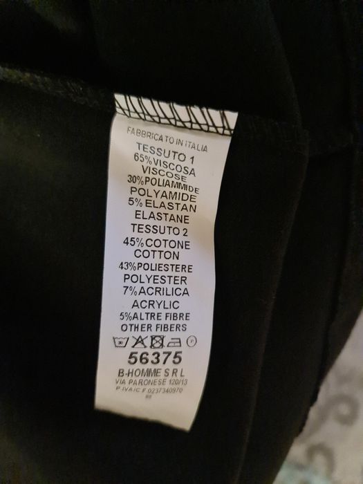 Płaszczyk delikatnie asymetryczny