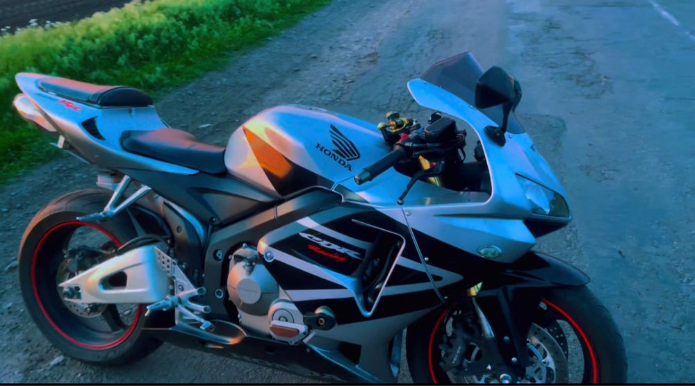 Honda CBR600RR 2005