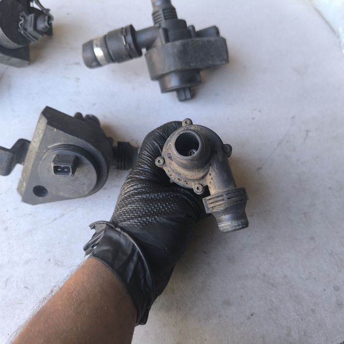 Dodatkowa Pompa Wody do BMW E65 E66 X5 E53 E39 E60