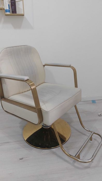 Cadeira cabeleireiro dourada