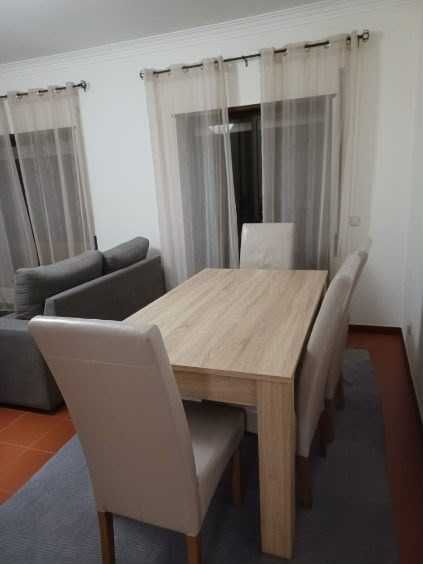 Quarto (F/M) estudante/trabalhador