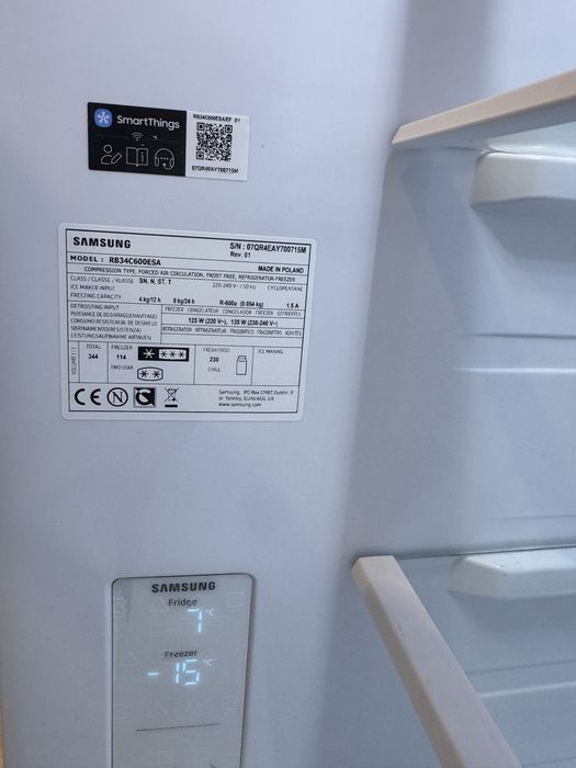 Frigorífico Combinado Samsung RB34C600ESA No Frost