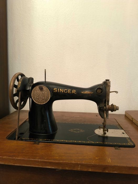 Máquina de Costura Vintage - Singer