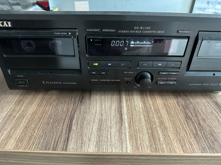 Magnetofon dwukasetowy Akai DX-W 1100.  Proszę przeczytać opis