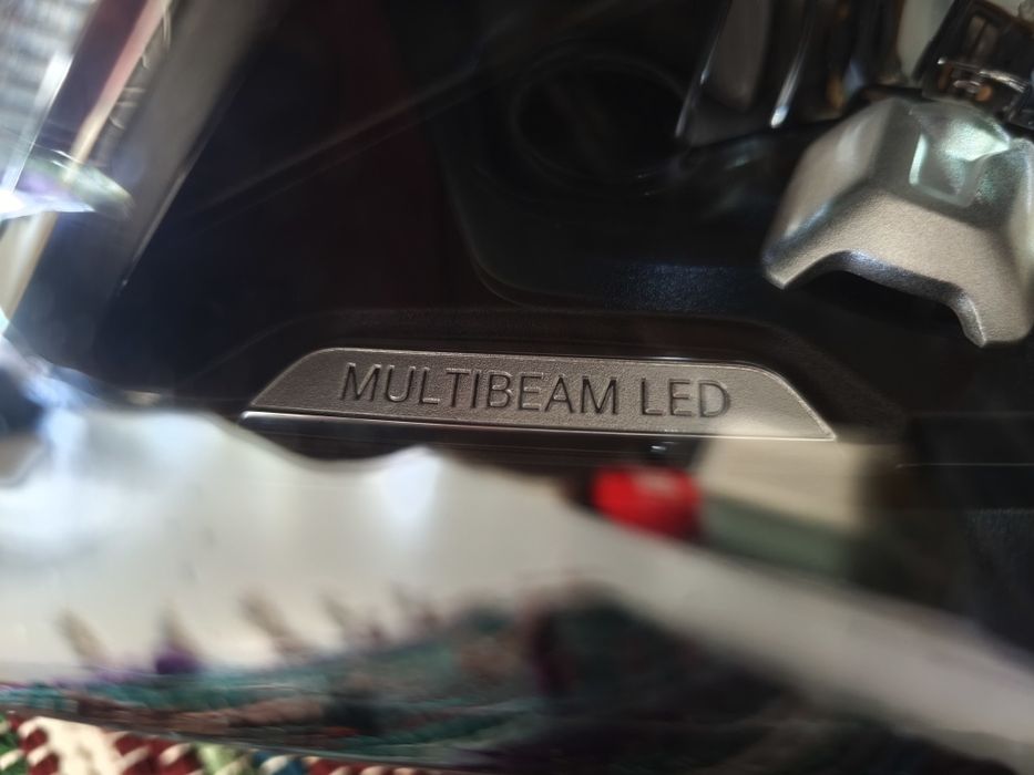 Farol Led Multibeam esquerdo w218 CLS facelift - A2189067102