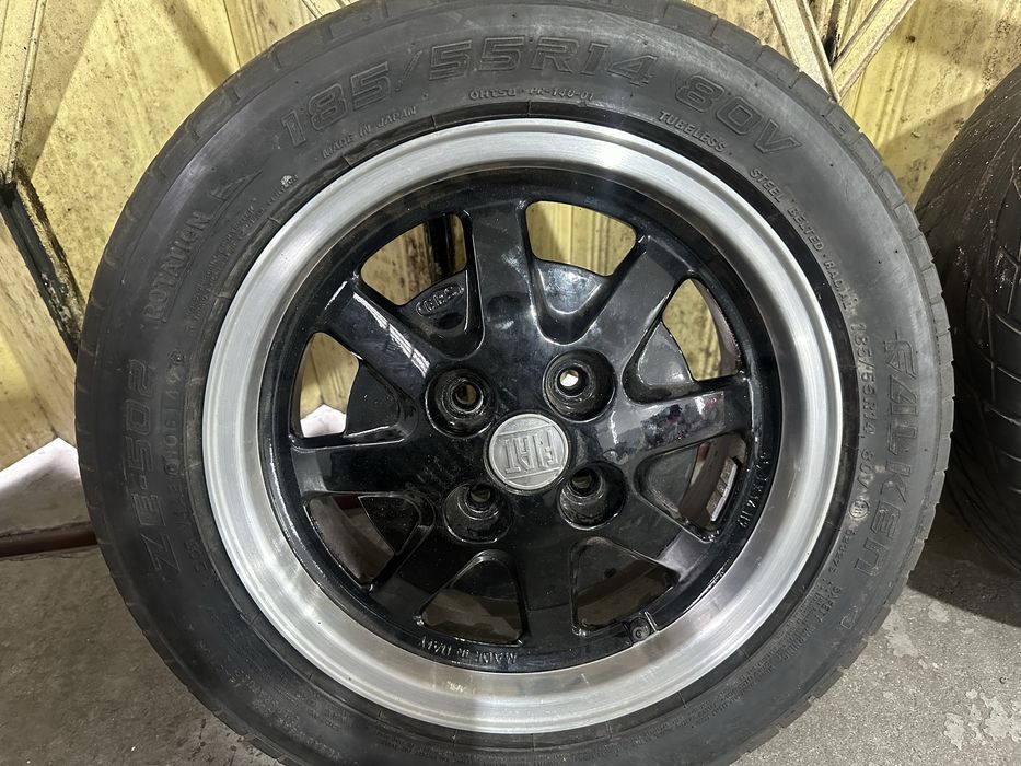 Vendo ou troco Jantes 14 com pneus completamente novas