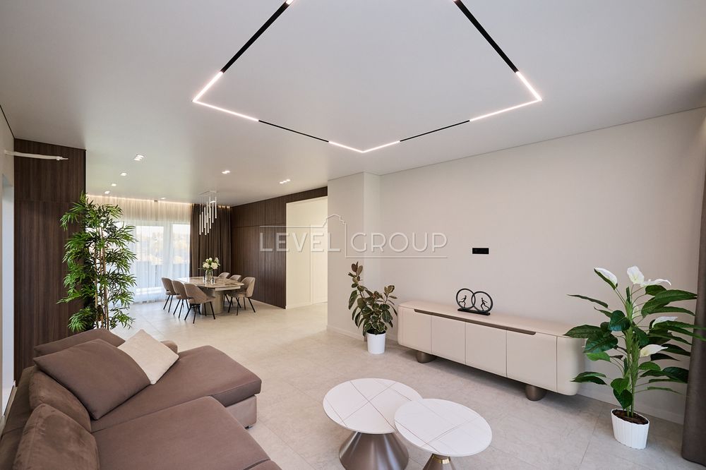 Продається будинок з сучасним ремонтом, 230 м2, Лісники