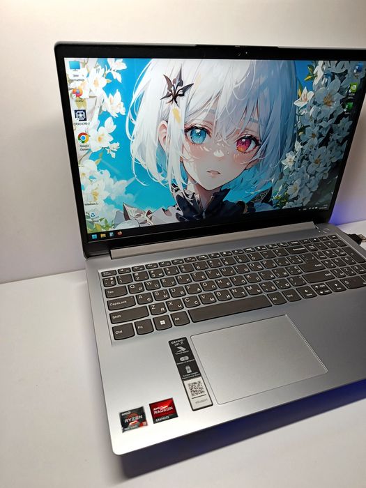 Ноутбук Lenovo 2025 Ryzen 7000 [DDR5 16 GB \SSD 512\VRAM 8GB] Ryzen 7320U