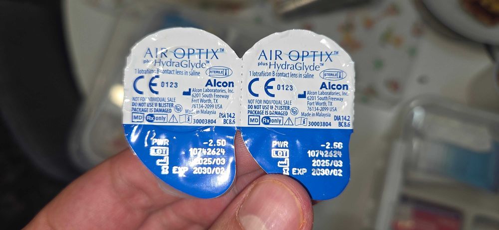 Контактні лінзи Alcon Air Optix plus HydraGlyde -2.5 2 шт