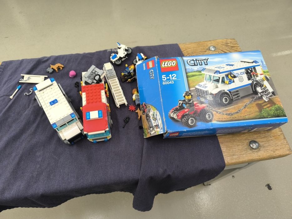 Lego viaturas / figuras