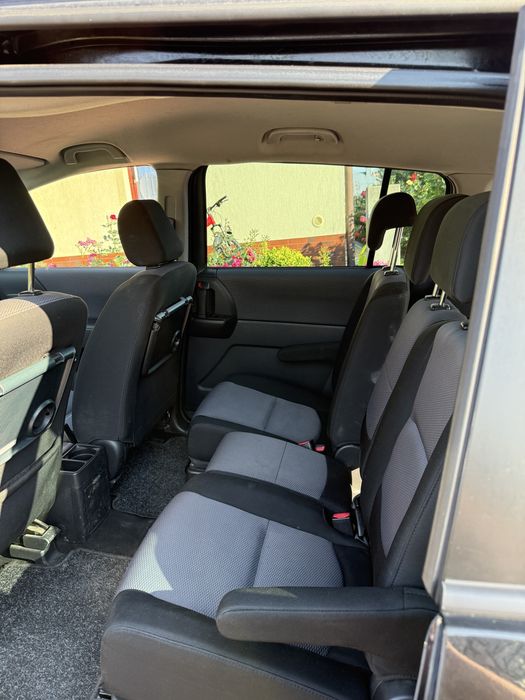 Auto mazda 5 w dobrym stanie