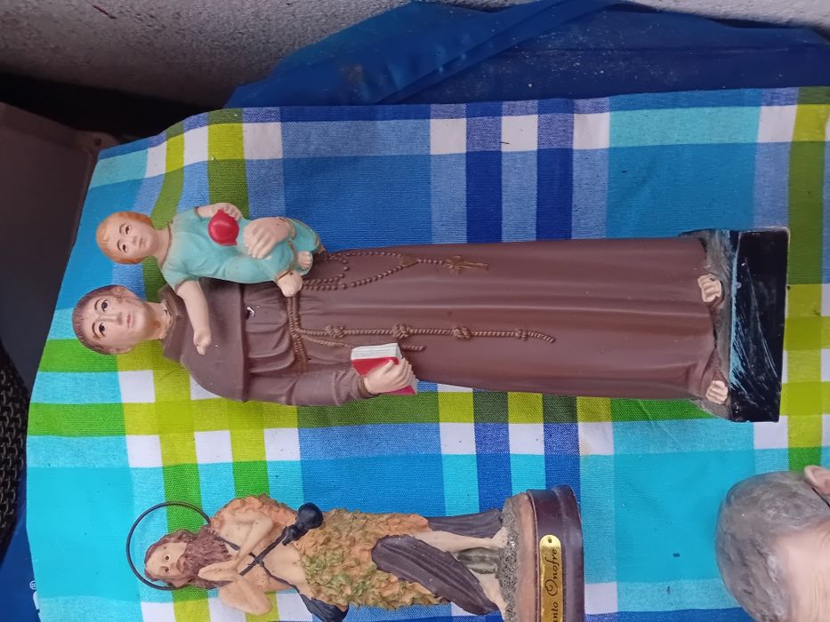 Conjunto de Figuras Religiosas