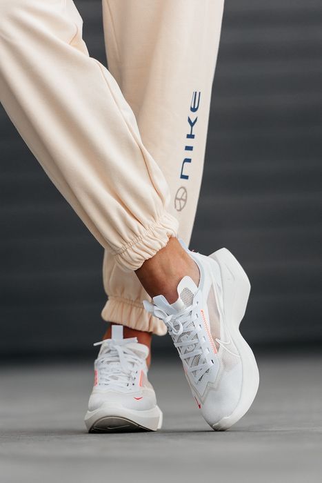 Nike Vista Lite White Red 36-41р найк найлегші дихаючі кросівки