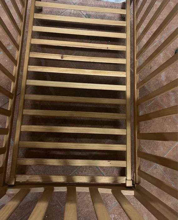 Berço+cómoda(4 gavetas)