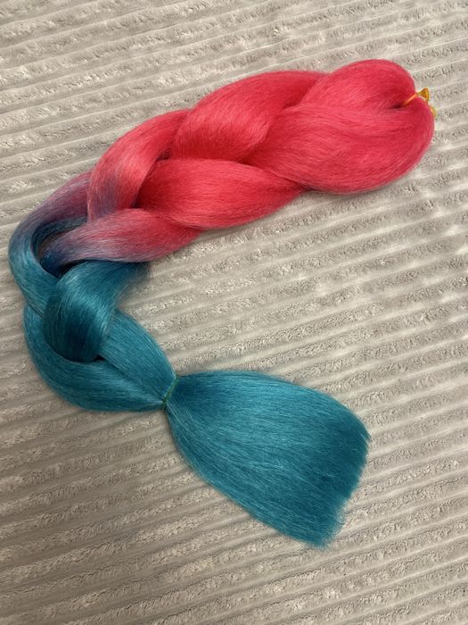 Канекалоне, штучне волосся