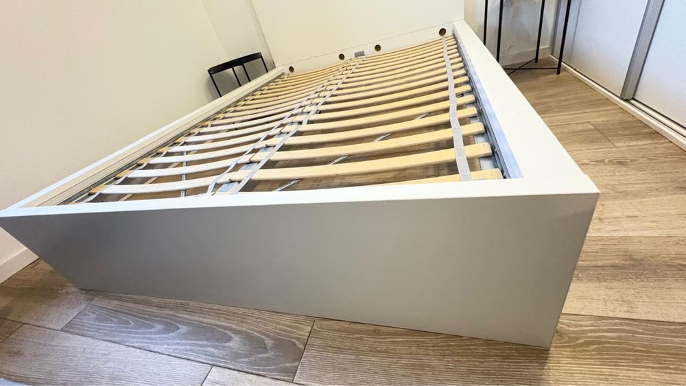 Cama de casal 140x200 cm branca