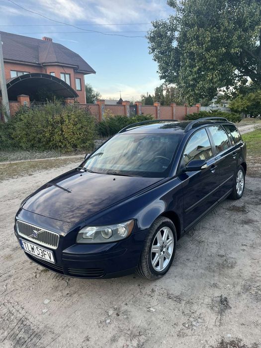 Продам  Volvo V 50    В Харькове !!!