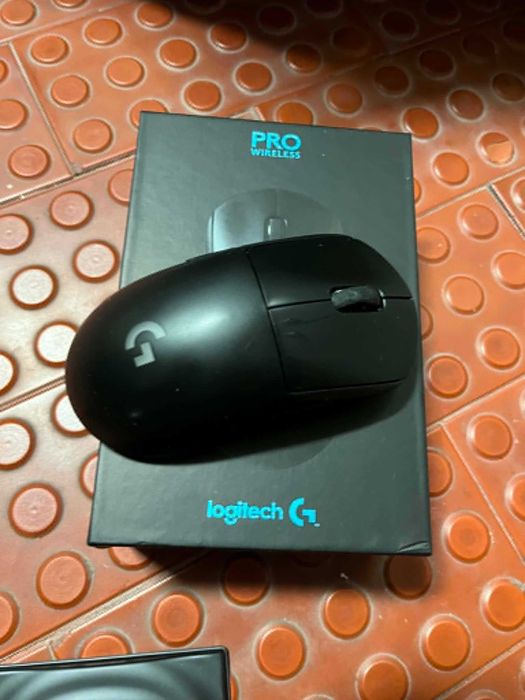 Rato Óptico Logitech PRO Lightspeed RGB Wireless 25600DPI Preto