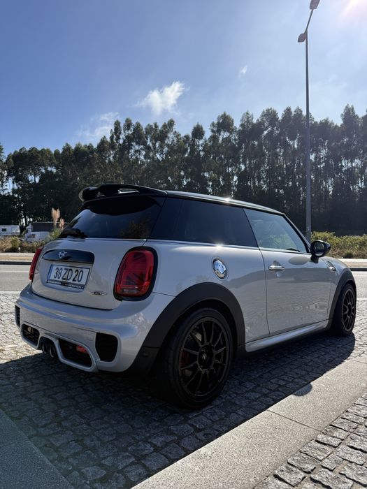 Mini John Cooper Works529847983360583684