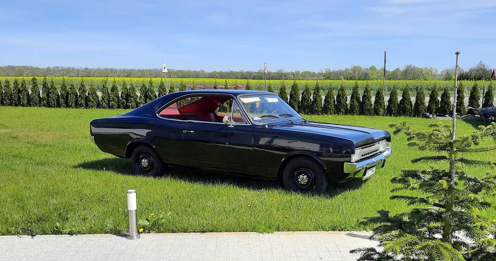 Auto do ślubu na eventy imprezy Opel Commodore A coupe 1969r. samochod slub wypozyczenie z kierowca wynajem