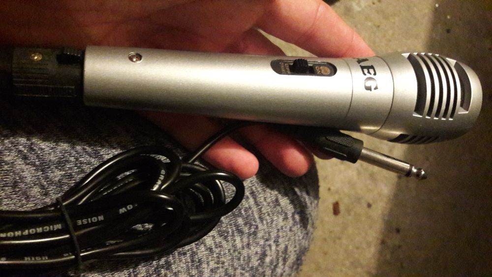 AEG DVD Player with Karaoke System64751952253058124