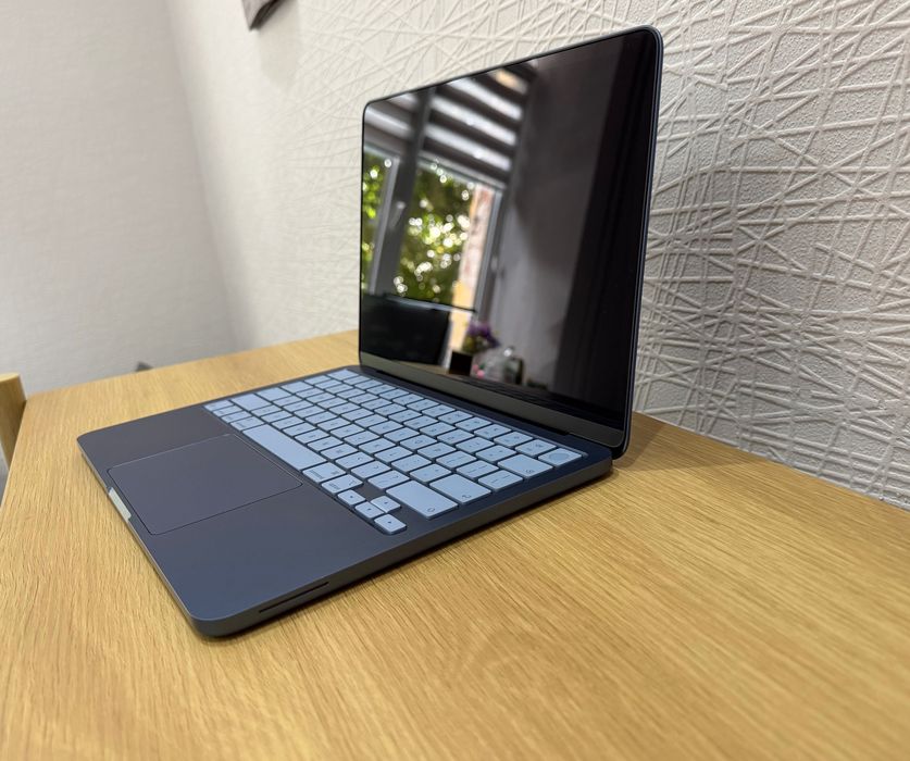 MacBook NEO A18 Pro/6 CPU/5 GPU/ 8/ 512 GB/ Indigo MHFG3