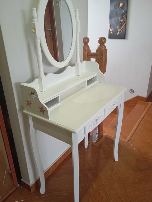 Toaletka dla dziewczynki