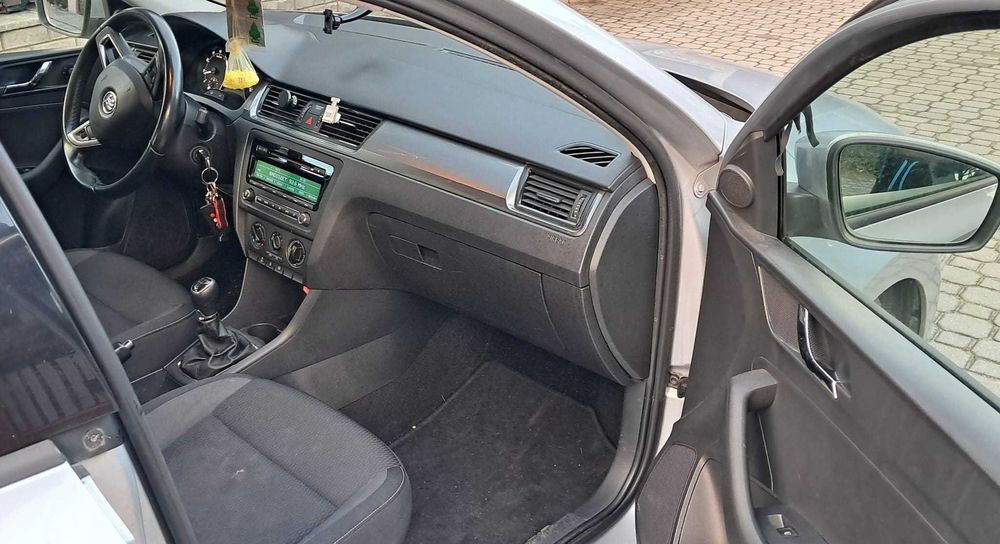Auto osobowe Skoda Rapid