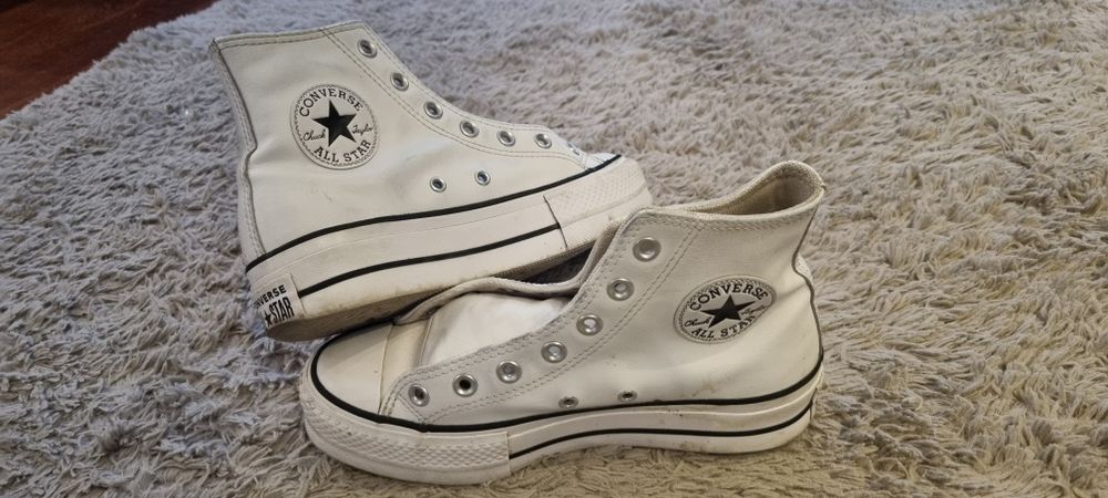 Trampki Converse wysokie skórzane.