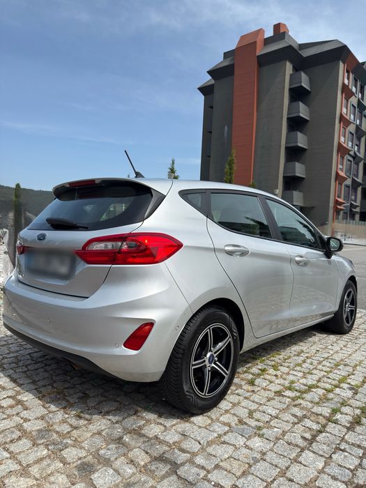 Ford Fiesta 1.0 Cool&Connect Gasolina 2020 foto 4
